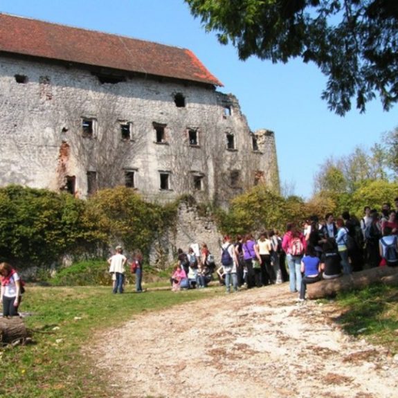 Pohod na Trško goro - Pomniki preteklosti