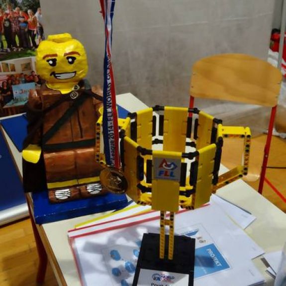 Pokal za 2. mesto