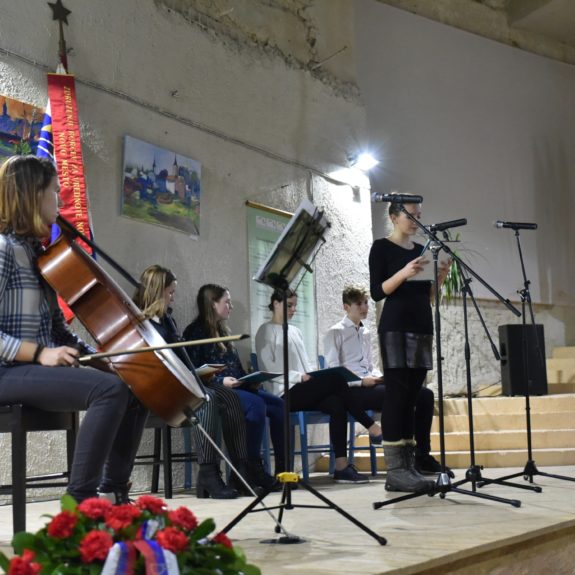 Nastopajočoi na večeru lirike upora, foto: Darko Jakovac