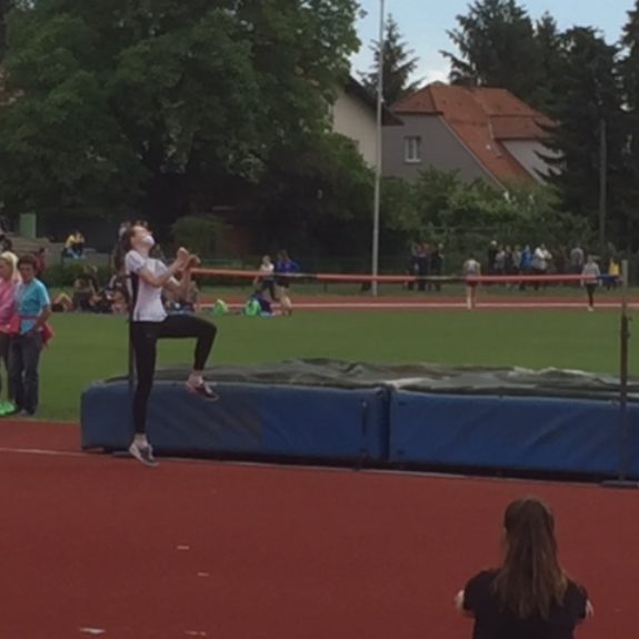 Maja Gazvoda v skoku, foto: Saša Lavrič