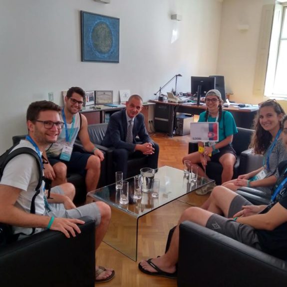 Olimpijska ekipa IChO na veleposlaništvu v Bratislavi, foto: Arhiv IChO