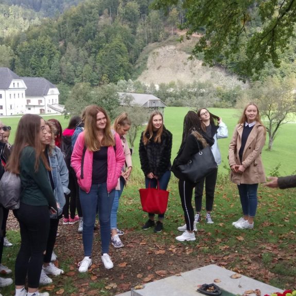 Dijaki 3. a in 3. k odkrivajo skrivnosti Visokega, foto: Suzana Krvavica