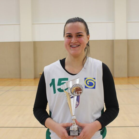 Uma - najboljša strelka, foto: Miran Jerman, Zavod za šport NM