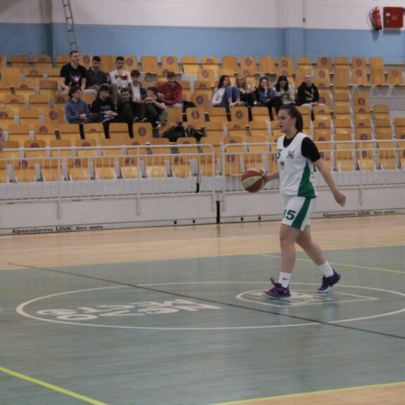 Uma vodi napad, foto: Arne Bilbija, 1K 