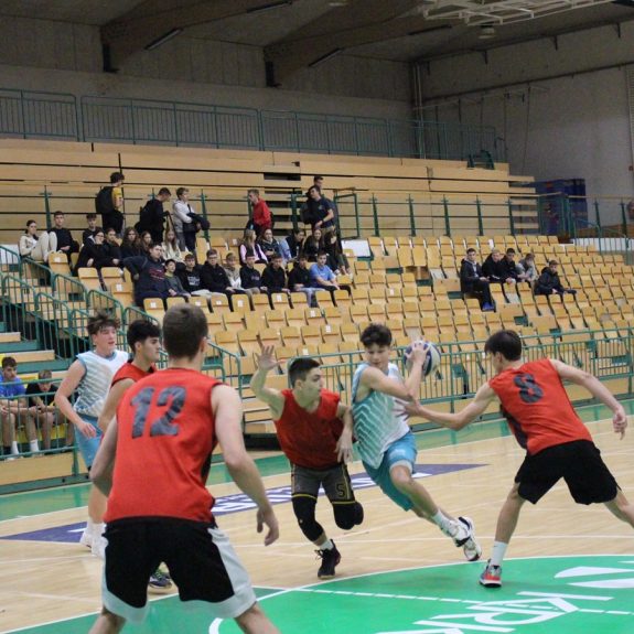Občinsko prvenstvo v košarki za dijake, foto: K. Petrič, Zavod Novo mesto