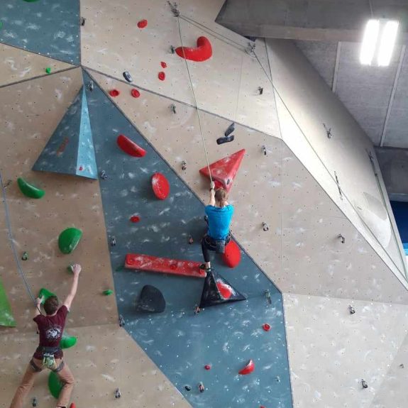 Vita Gorenc proti vrhu smeri, foto: Jernej Cimperman