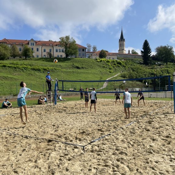 Dijaki med igro, foto: Marko Bartolj, Janja Oklešen, Maj Prejac