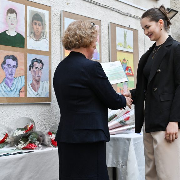 Diplomo prejme Katja Molan, foto: Foto Asja