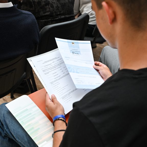 Potrdilo, foto: Foto Asja