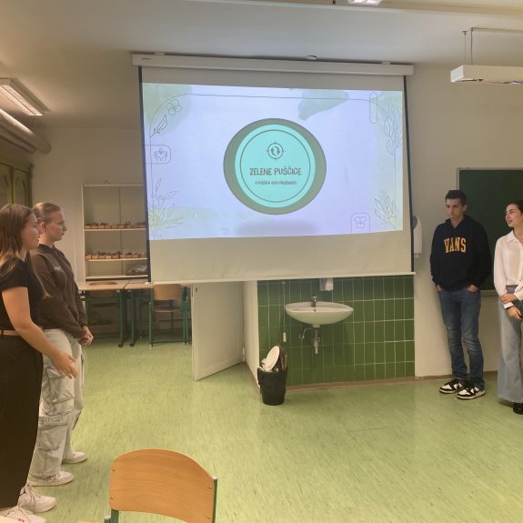 Dijaki Gimnazije Novo mesto na ZUIP 2024, foto: Mojca Rangus in Janez Gorenc