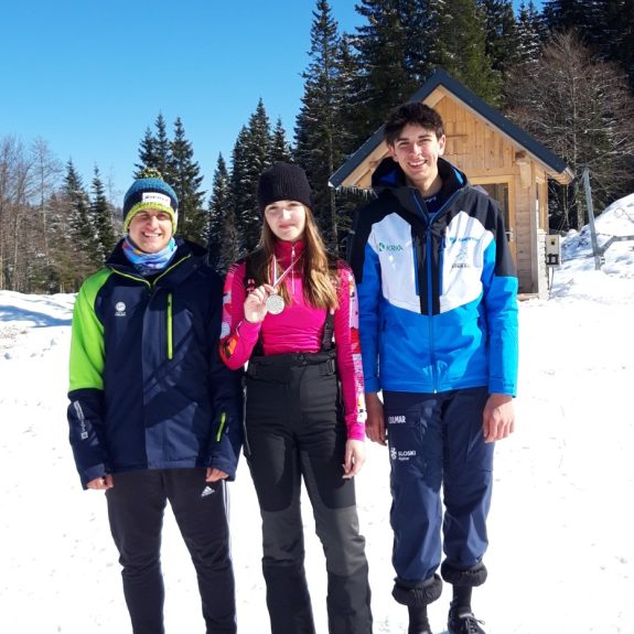 Tilen Hlavaty 5. mesto, Ema Selak 2. mesto, Max Mirtič 6. mesto, foto: Jernej Cimperman