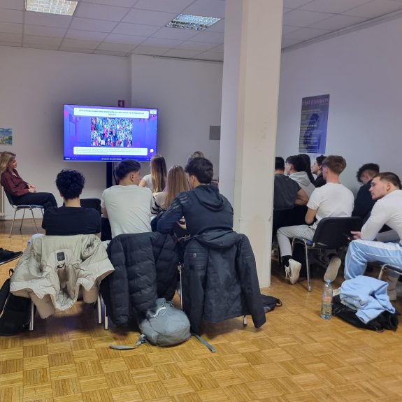 ITS PGN na delavnici Pošasti iz omare, foto: Tanja Gačnik