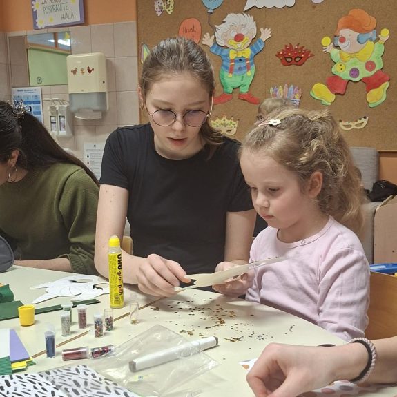 Izdelovanje pustnih mask, foto: Manca Janc, 3k