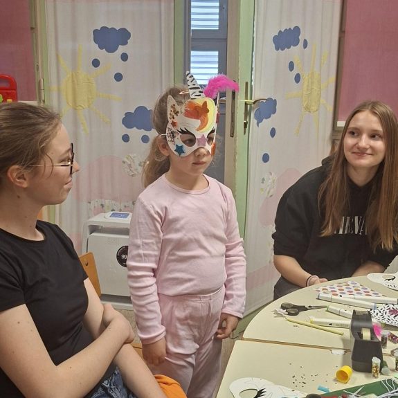 Pustne maske, foto: Manca Janc, 3k