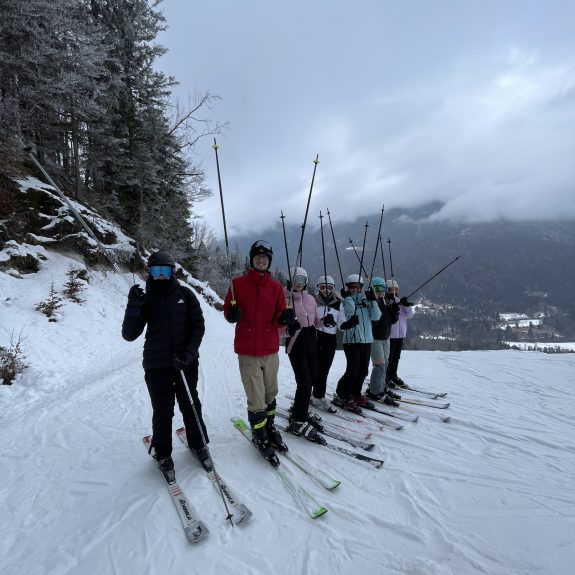 Smučarji v megli, foto: Janja Oklešen