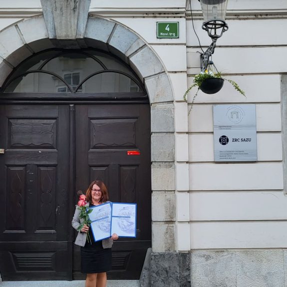 mag. Branka Klemenčič, prejemnica srebrnega priznanja ZOTKS, foto: arhiv aktiva kemije Gimnazije Novo mesto