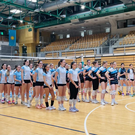 Odbojkarice na polfinalnem prvenstvu, foto: Janja Oklešen