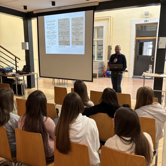 Predavanje o pokrajinskih različicah dr. Mateja Šeklija, foto:  Suzana Krvavica