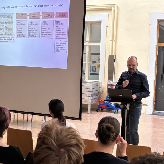 Predavanje o pokrajinskih različicah dr. Mateja Šeklija, foto:  Suzana Krvavica