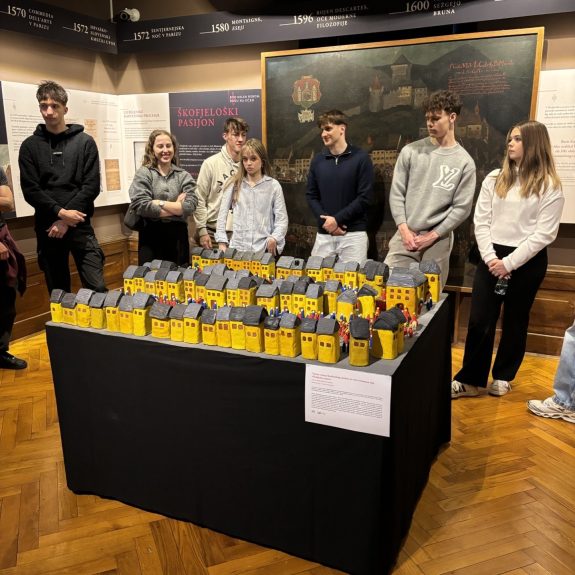 Razstava Hoja za gledališčem v SLOGI, foto: Suzana Krvavica