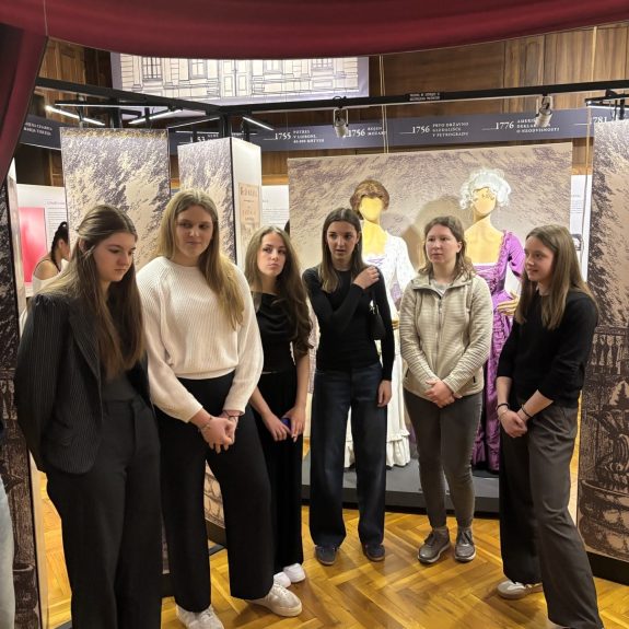 Razstava v SLOGI, foto: Suzana Krvavica