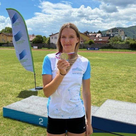 Atletinje na državnem posamičnem tekmovanju, foto: Saša Lavrič
