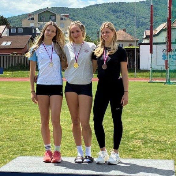 Atletinje na državnem posamičnem tekmovanju, foto: Saša Lavrič