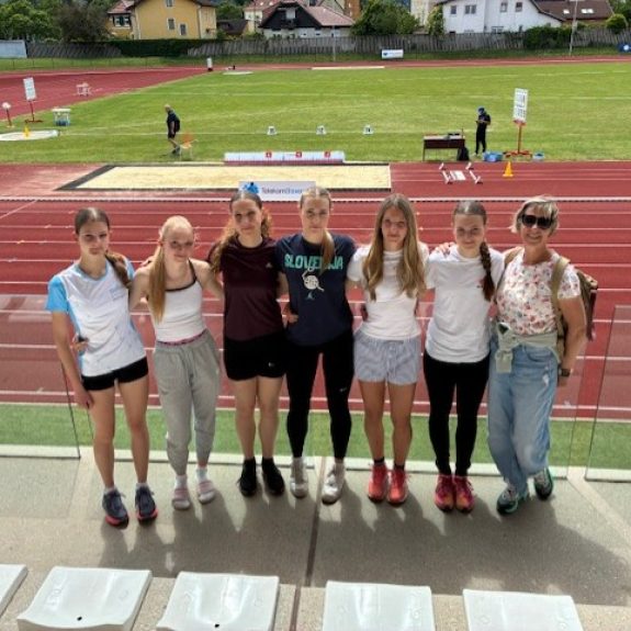 Atletinje na državnem posamičnem tekmovanju, foto: Saša Lavrič
