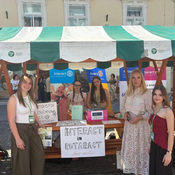 Naš klub Interact v humanitarnem dogodku, foto: udeleženke dogodka