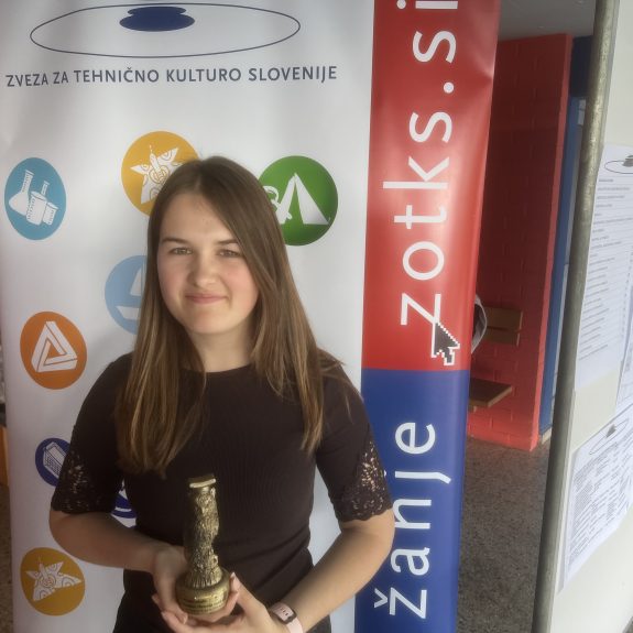 Prejemnica zlatega priznanja Živa Hutar, foto: Violeta Kapetan in Alenka Dražić