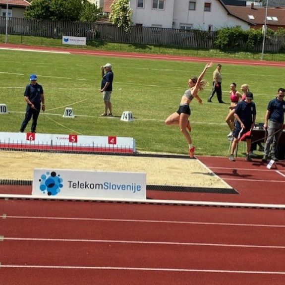 Atletinje na državnem posamičnem tekmovanju, foto: Saša Lavrič