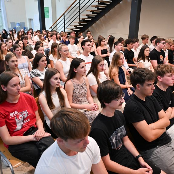 Razglasitev maturitetnih rezultatov, foto: Foto Asja