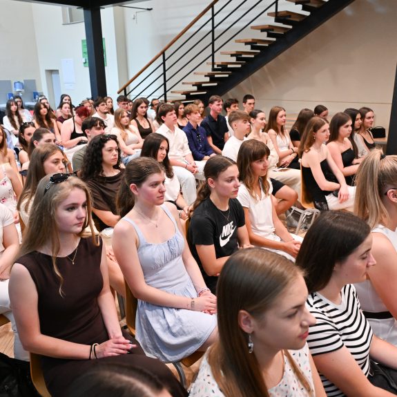 Razglasitev maturitetnih rezultatov, foto: Foto Asja